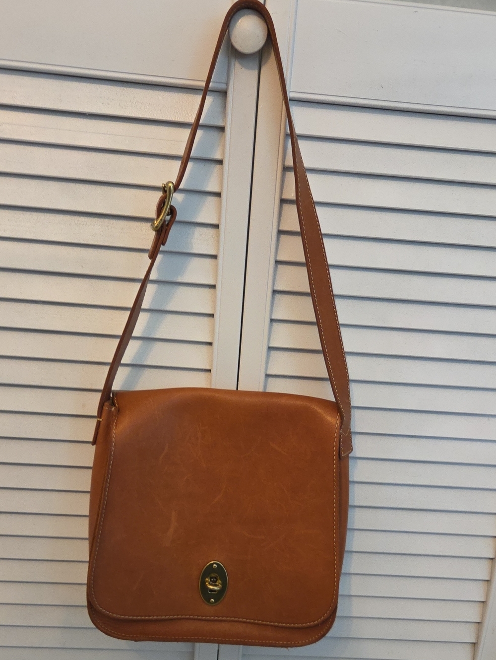 Fossil Saddle Crossbody Bag in Cognac Brown
